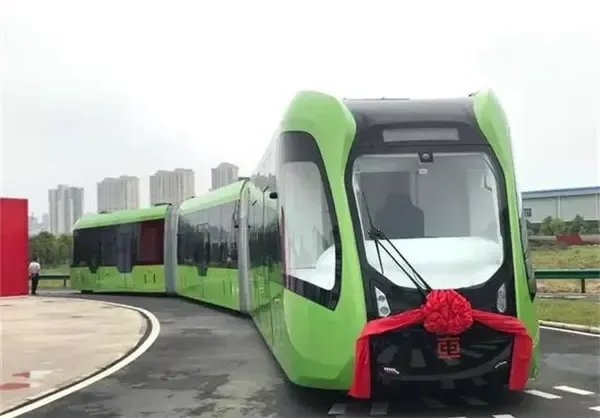 智轨加速“触网” 株洲轨道交通产业驶入智能化快车道，房地产格局悄然生变